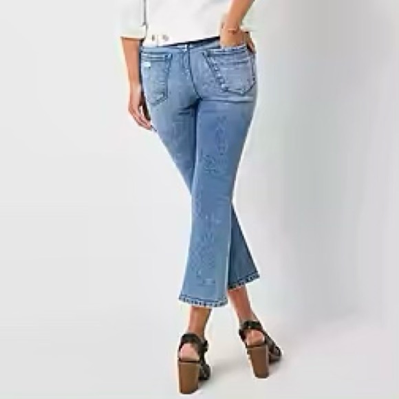 A.N.A. High Rise Cropped Flare Jeans in Medium Cosmic Blue Size 14 NWT - Picture 2 of 16